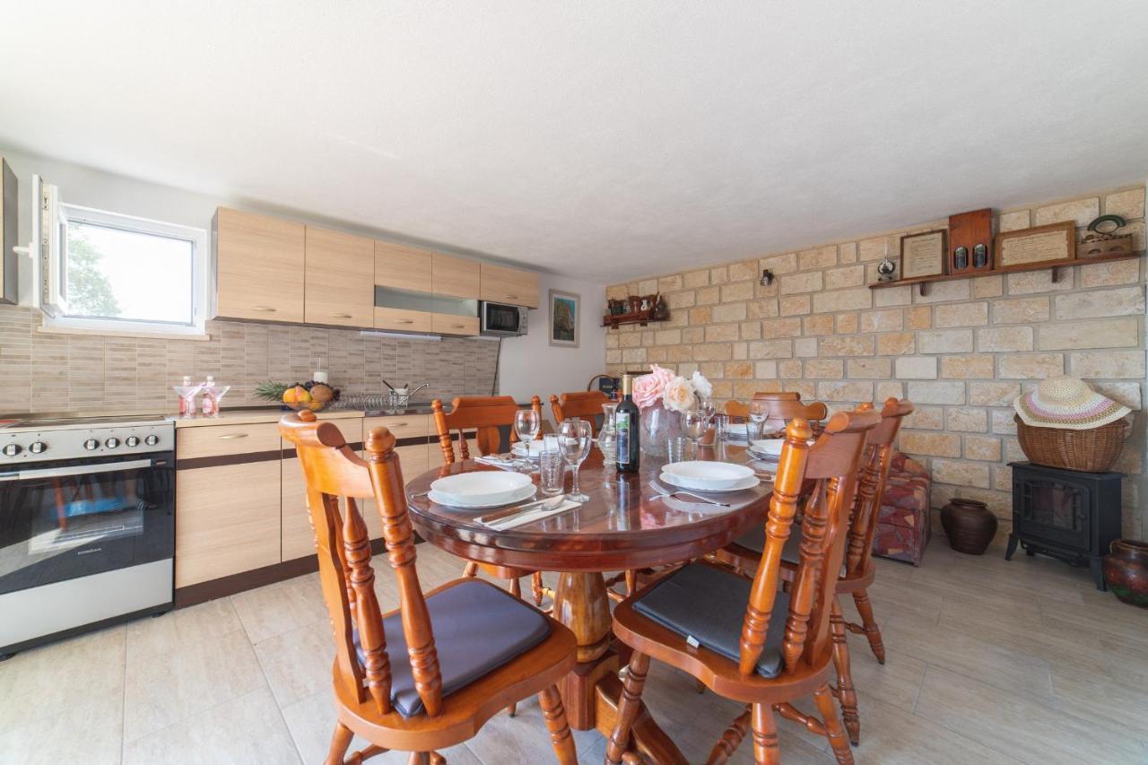 Holiday Home Sego With Private Pool Veliki Brocanac Екстериор снимка