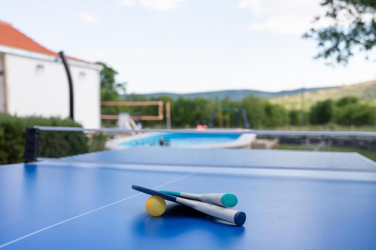 Holiday Home Sego With Private Pool Veliki Brocanac Екстериор снимка