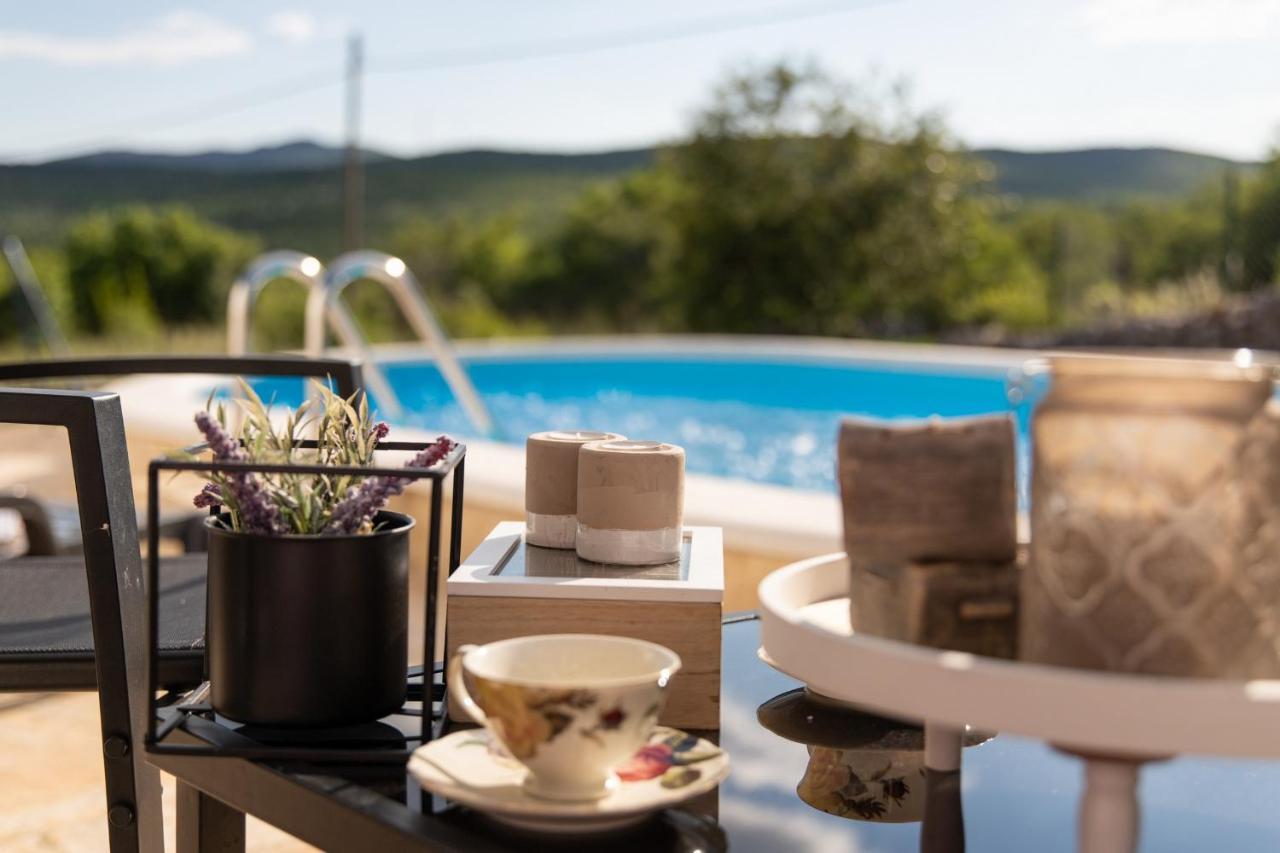 Holiday Home Sego With Private Pool Veliki Brocanac Екстериор снимка
