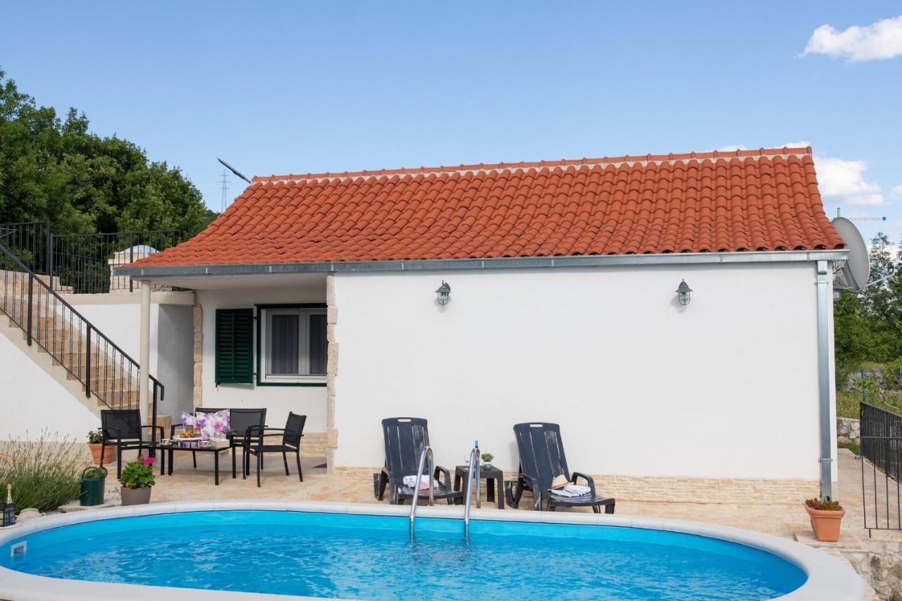 Holiday Home Sego With Private Pool Veliki Brocanac Екстериор снимка