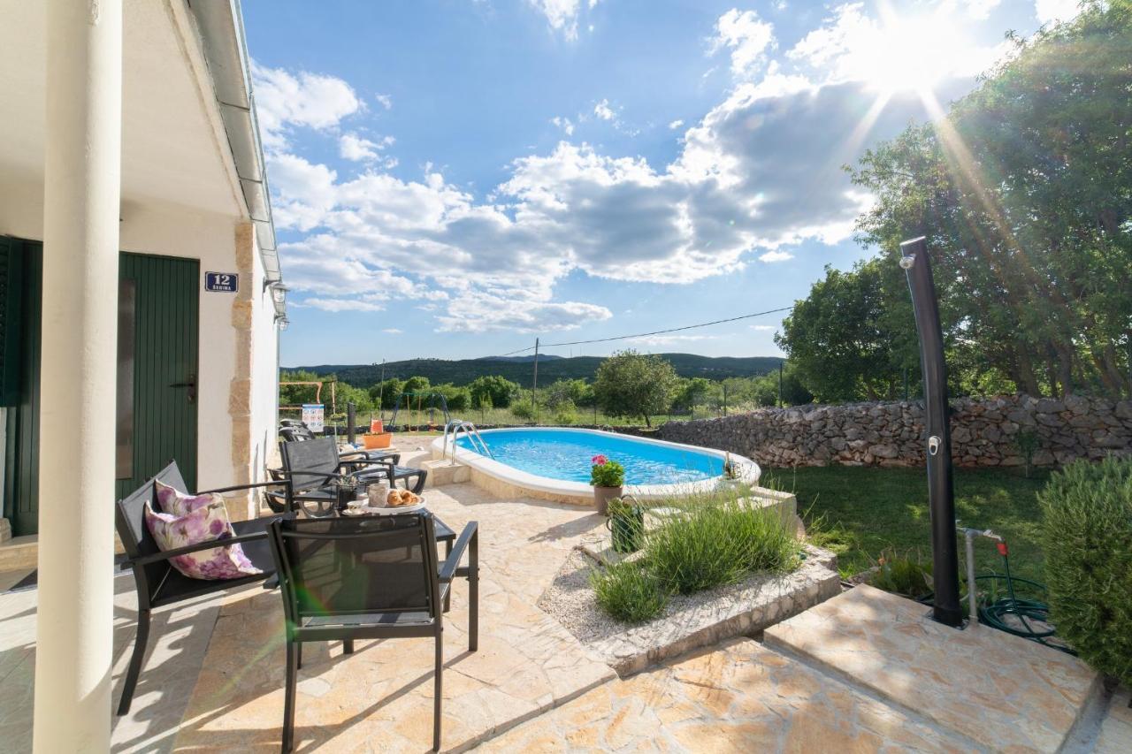 Holiday Home Sego With Private Pool Veliki Brocanac Екстериор снимка